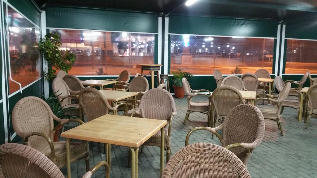 Hotel Leon La Palma Del Condado Ngoại thất bức ảnh