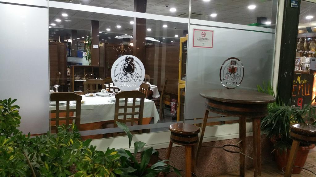 Hotel Leon La Palma Del Condado Ngoại thất bức ảnh