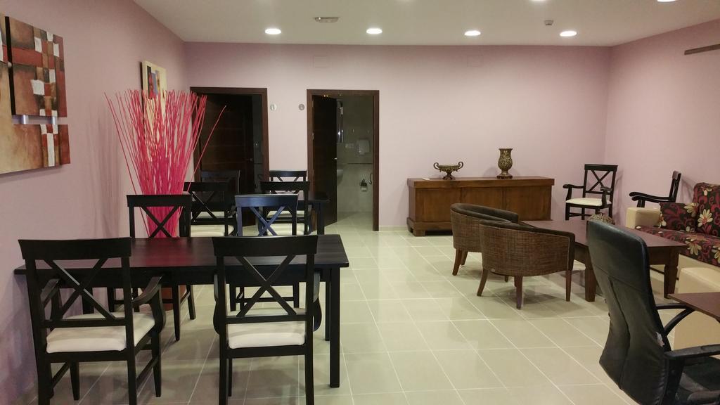 Hotel Leon La Palma Del Condado Ngoại thất bức ảnh